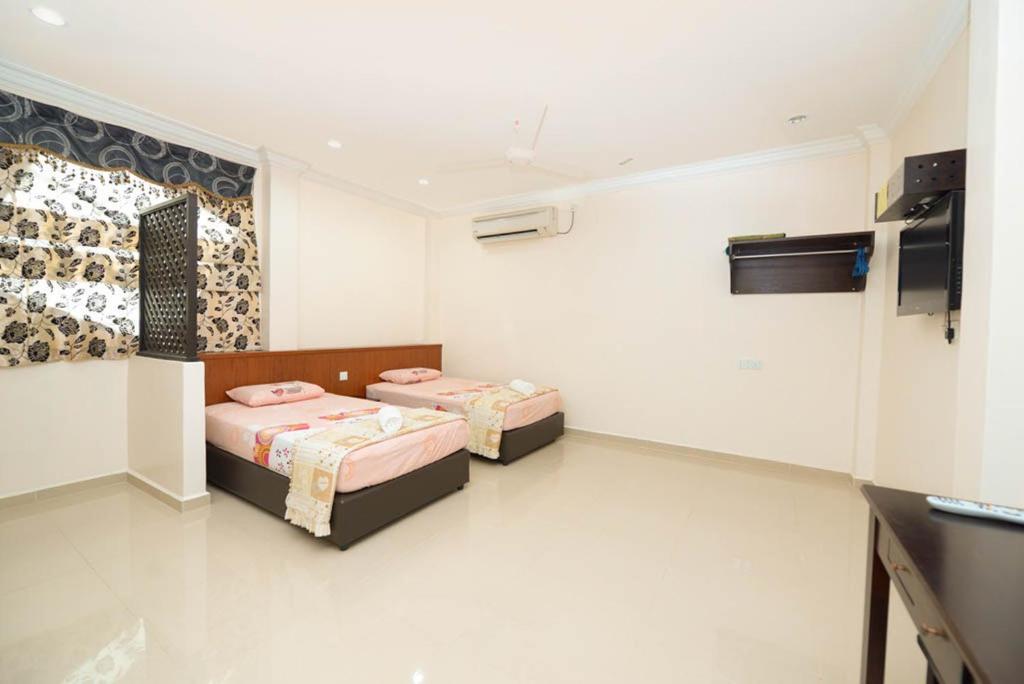 Adina Drive In Motel Langkawi Room photo