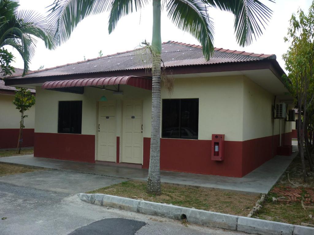 Adina Drive In Motel Langkawi Exterior photo